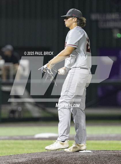 Thumbnail 1 in Lake Travis v Buda Johnson (UIL Baseball 6A D1 Region 4 Final) photogallery.