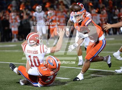 Thumbnail 2 in Mater Dei @ Bishop Gorman (MaxPreps Game Of The Week) photogallery.