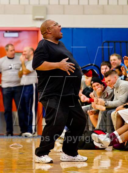 Thumbnail 3 in Poughkeepsie vs. Kingston (Officials vs. Cancer Tournament) photogallery.