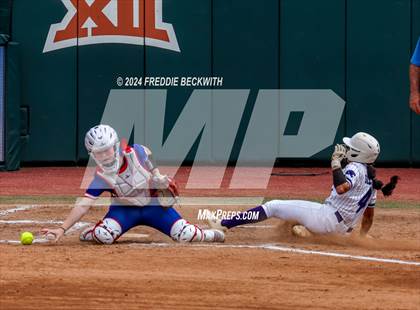 Thumbnail 1 in Weslaco vs. Midway (UIL 6A Softball Final) photogallery.