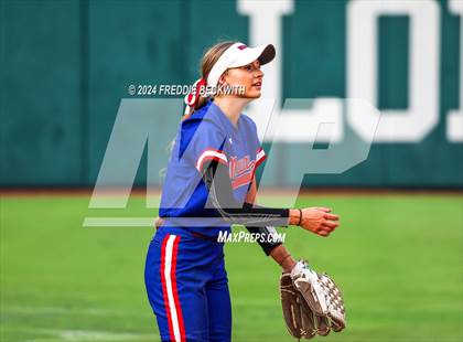 Thumbnail 1 in Weslaco vs. Midway (UIL 6A Softball Final) photogallery.