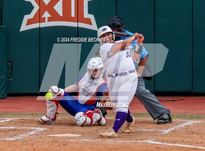 Thumbnail 2 in Weslaco vs. Midway (UIL 6A Softball Final) photogallery.