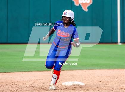 Thumbnail 1 in Weslaco vs. Midway (UIL 6A Softball Final) photogallery.