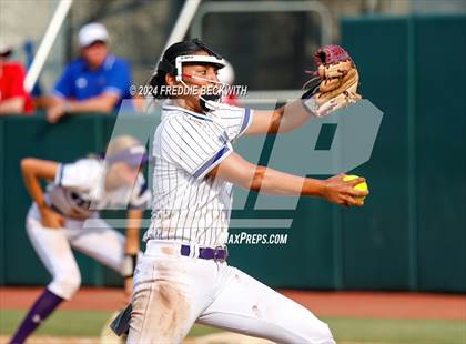 Thumbnail 1 in Weslaco vs. Midway (UIL 6A Softball Final) photogallery.