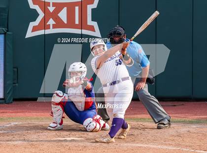 Thumbnail 2 in Weslaco vs. Midway (UIL 6A Softball Final) photogallery.