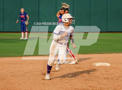 Thumbnail 3 in Weslaco vs. Midway (UIL 6A Softball Final) photogallery.