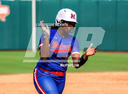 Thumbnail 2 in Weslaco vs. Midway (UIL 6A Softball Final) photogallery.