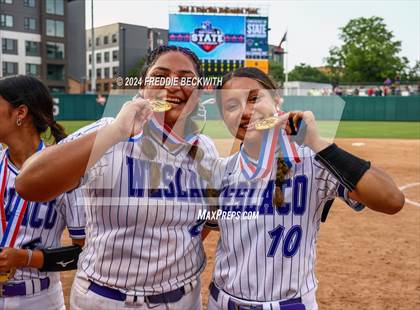 Thumbnail 3 in Weslaco vs. Midway (UIL 6A Softball Final) photogallery.