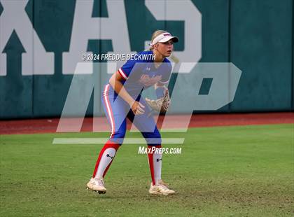 Thumbnail 2 in Weslaco vs. Midway (UIL 6A Softball Final) photogallery.