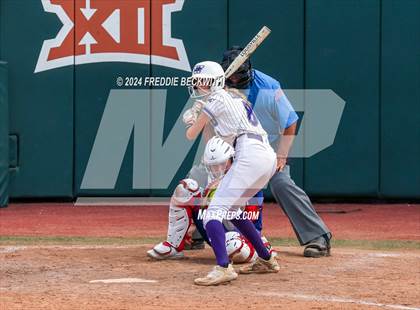 Thumbnail 3 in Weslaco vs. Midway (UIL 6A Softball Final) photogallery.