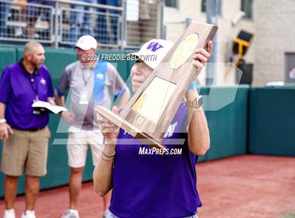 Thumbnail 3 in Weslaco vs. Midway (UIL 6A Softball Final) photogallery.