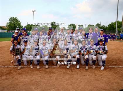 Thumbnail 2 in Weslaco vs. Midway (UIL 6A Softball Final) photogallery.