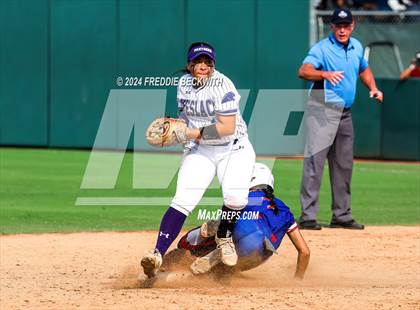 Thumbnail 2 in Weslaco vs. Midway (UIL 6A Softball Final) photogallery.