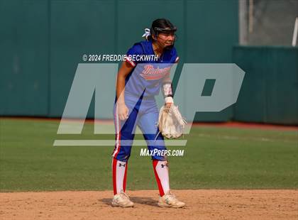 Thumbnail 3 in Weslaco vs. Midway (UIL 6A Softball Final) photogallery.