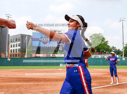 Thumbnail 2 in Weslaco vs. Midway (UIL 6A Softball Final) photogallery.