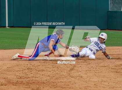 Thumbnail 3 in Weslaco vs. Midway (UIL 6A Softball Final) photogallery.