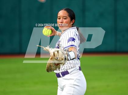 Thumbnail 2 in Weslaco vs. Midway (UIL 6A Softball Final) photogallery.