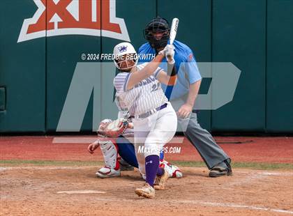 Thumbnail 3 in Weslaco vs. Midway (UIL 6A Softball Final) photogallery.