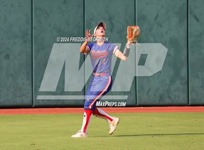 Thumbnail 2 in Weslaco vs. Midway (UIL 6A Softball Final) photogallery.