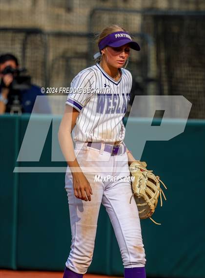 Thumbnail 1 in Weslaco vs. Midway (UIL 6A Softball Final) photogallery.