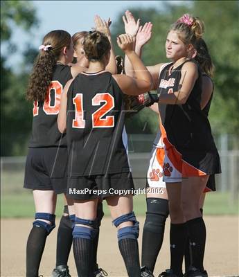 Thumbnail 3 in Tracy vs. Vacaville (D1 Sec. Final)#1 photogallery.