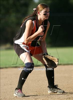 Thumbnail 2 in Tracy vs. Vacaville (D1 Sec. Final)#1 photogallery.