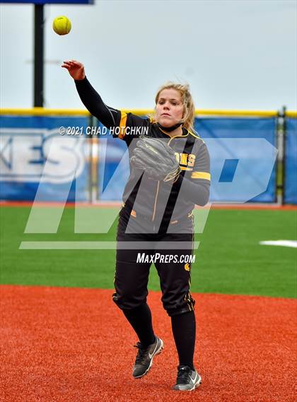 Thumbnail 2 in Red Jacket vs South Seneca  photogallery.