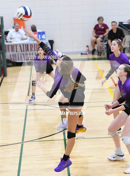 Thumbnail 3 in Arizona Lutheran Academy vs. Sedona Red Rock (AIA 2A Round 1 Playoff) photogallery.