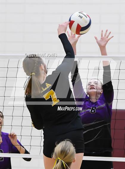 Thumbnail 3 in Arizona Lutheran Academy vs. Sedona Red Rock (AIA 2A Round 1 Playoff) photogallery.