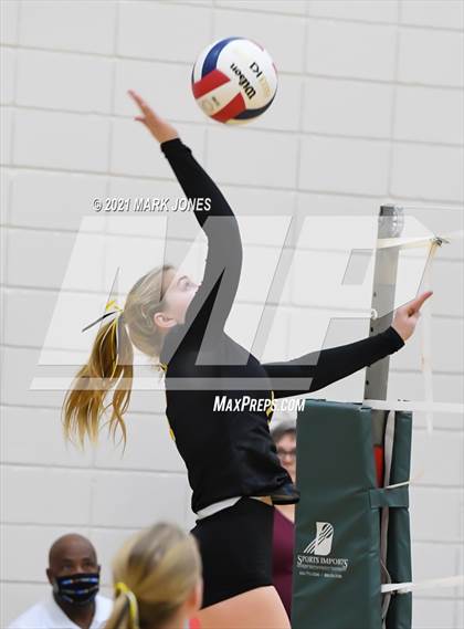 Thumbnail 2 in Arizona Lutheran Academy vs. Sedona Red Rock (AIA 2A Round 1 Playoff) photogallery.