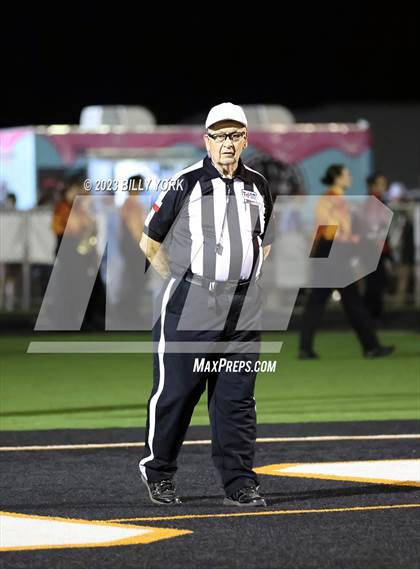 Thumbnail 2 in Grand Saline vs Quitman photogallery.