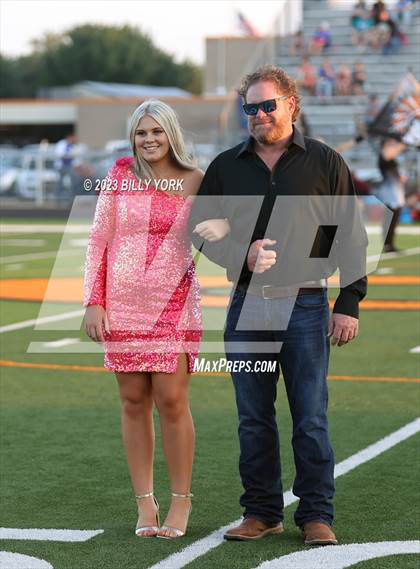 Thumbnail 2 in Grand Saline vs Quitman photogallery.