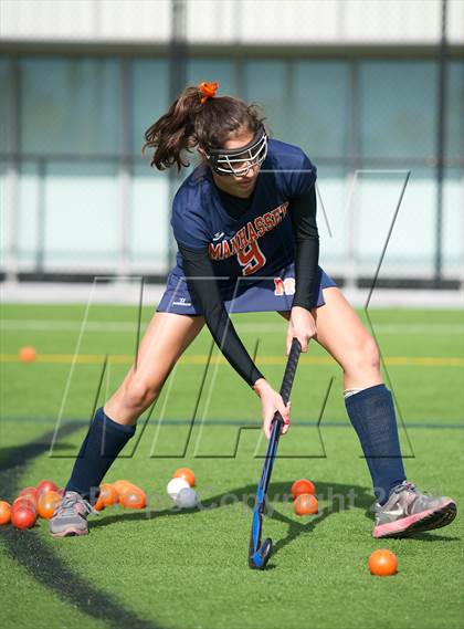 Thumbnail 1 in Manhasset vs Garden City (Section 8 Class B Final) photogallery.