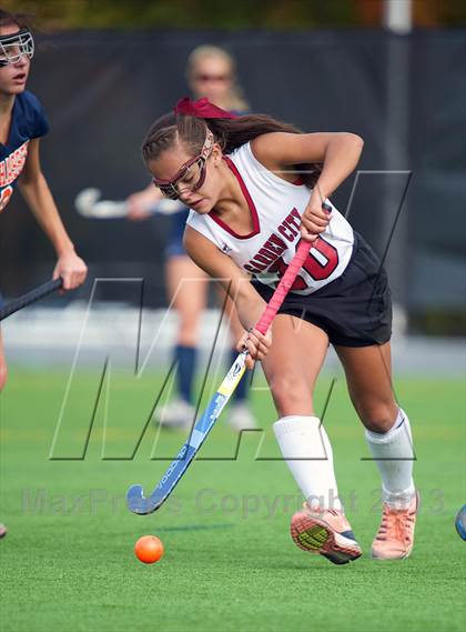 Thumbnail 2 in Manhasset vs Garden City (Section 8 Class B Final) photogallery.