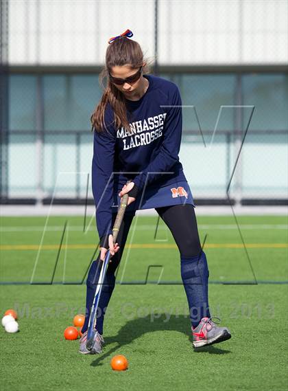 Thumbnail 1 in Manhasset vs Garden City (Section 8 Class B Final) photogallery.