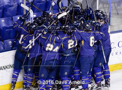 Thumbnail 3 in Malden Catholic vs Pope Francis (MIAA Division 1A Semifinal) photogallery.