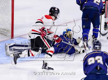 Thumbnail 2 in Malden Catholic vs Pope Francis (MIAA Division 1A Semifinal) photogallery.