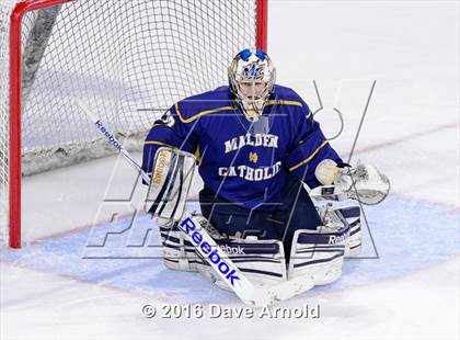 Thumbnail 3 in Malden Catholic vs Pope Francis (MIAA Division 1A Semifinal) photogallery.