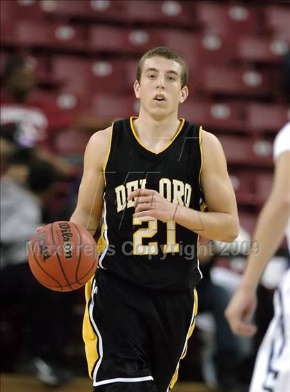Thumbnail 3 in Del Oro vs. Sacramento (CIF SJS D3 Final) photogallery.