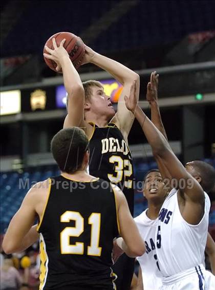 Thumbnail 2 in Del Oro vs. Sacramento (CIF SJS D3 Final) photogallery.