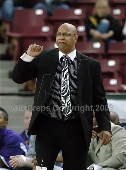 Thumbnail 1 in Del Oro vs. Sacramento (CIF SJS D3 Final) photogallery.