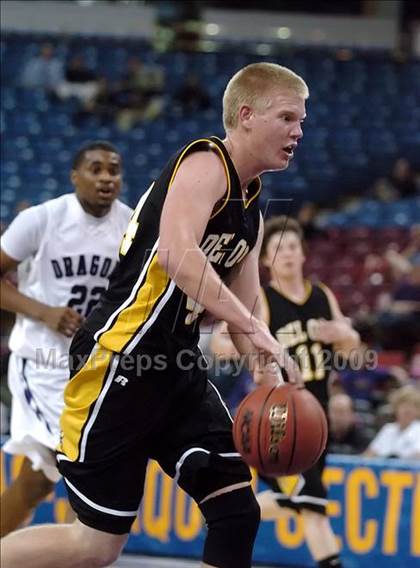 Thumbnail 3 in Del Oro vs. Sacramento (CIF SJS D3 Final) photogallery.