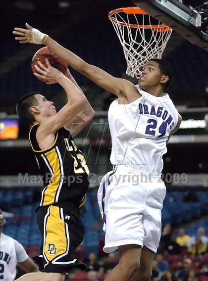 Thumbnail 2 in Del Oro vs. Sacramento (CIF SJS D3 Final) photogallery.