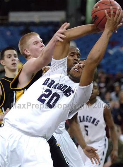 Thumbnail 2 in Del Oro vs. Sacramento (CIF SJS D3 Final) photogallery.