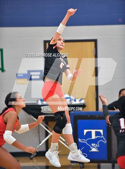 Thumbnail 2 in Mayde Creek vs. Fort Bend Austin (KISD/CFISD Tournament) photogallery.