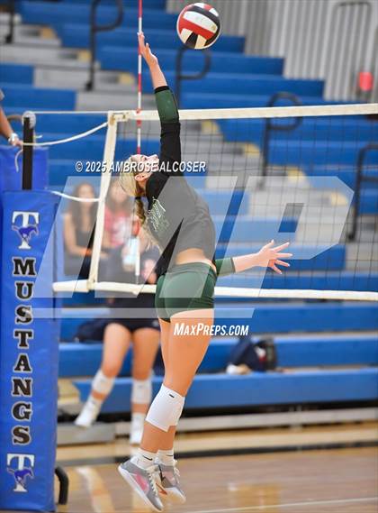 Thumbnail 3 in Mayde Creek vs. Fort Bend Austin (KISD/CFISD Tournament) photogallery.