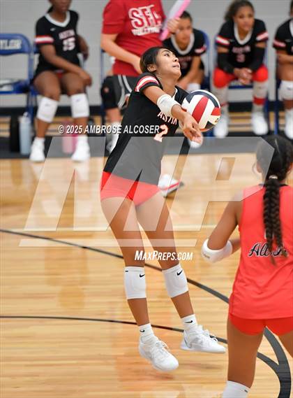 Thumbnail 3 in Mayde Creek vs. Fort Bend Austin (KISD/CFISD Tournament) photogallery.