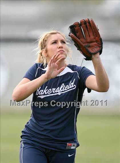 Thumbnail 3 in Bakersfield @ Stockdale photogallery.