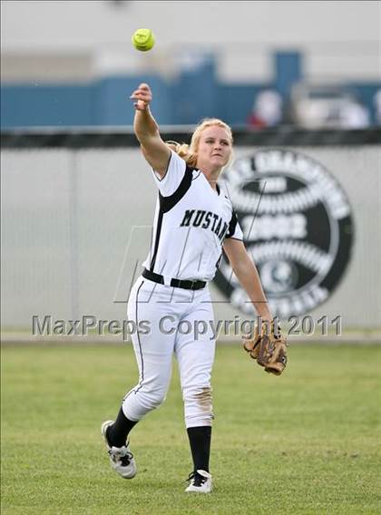 Thumbnail 3 in Bakersfield @ Stockdale photogallery.