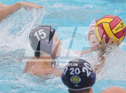 Thumbnail 2 in JSerra Catholic vs. Newport Harbor (CIF SoCal Regional Division 1 Final) photogallery.